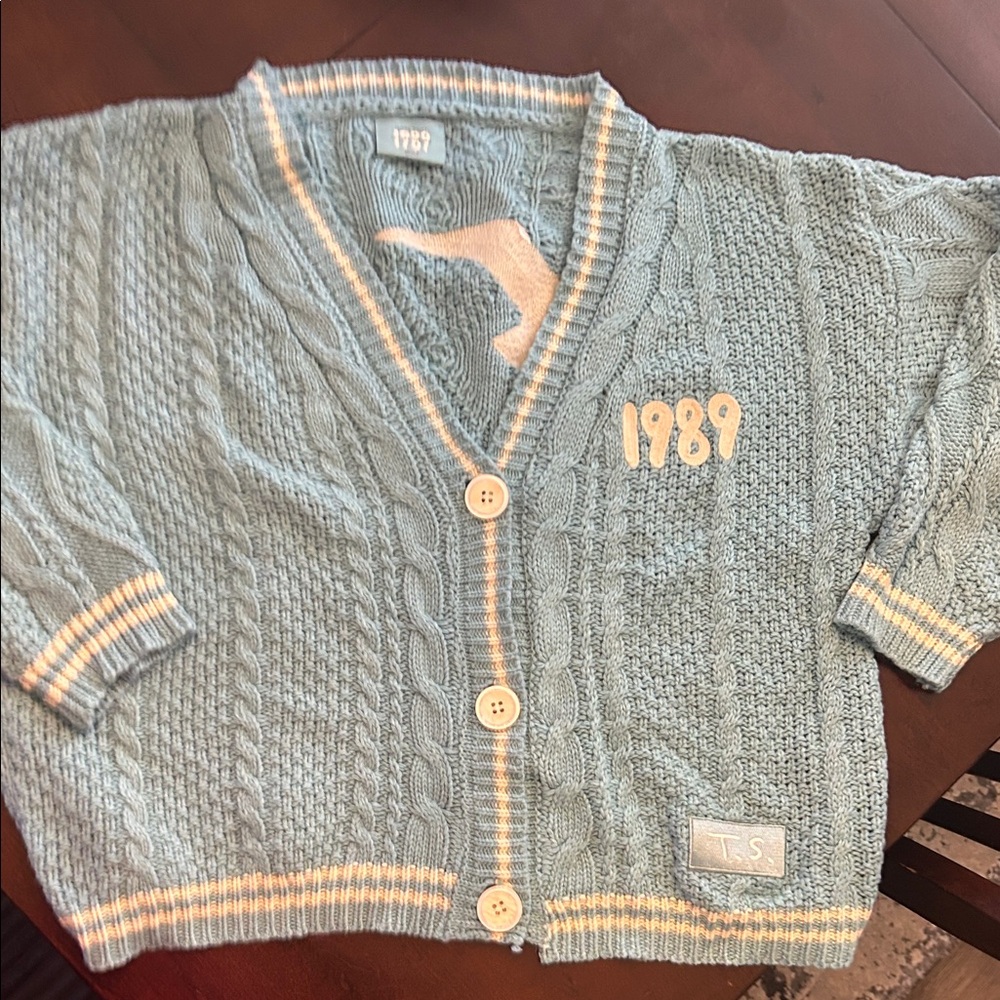 Authentic Taylor Swift 1989 Cardigan medium/large